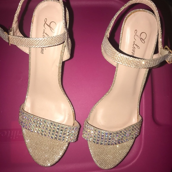 Gold heels - Picture 2 of 6